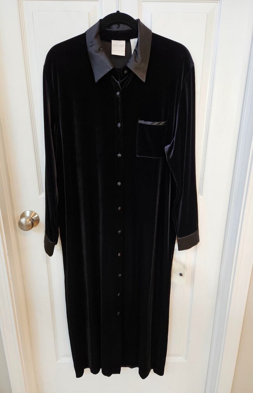 Vintage Emma James Liz Claiborne Black Velvet Maxi Robe Dressing Gown XL NWT